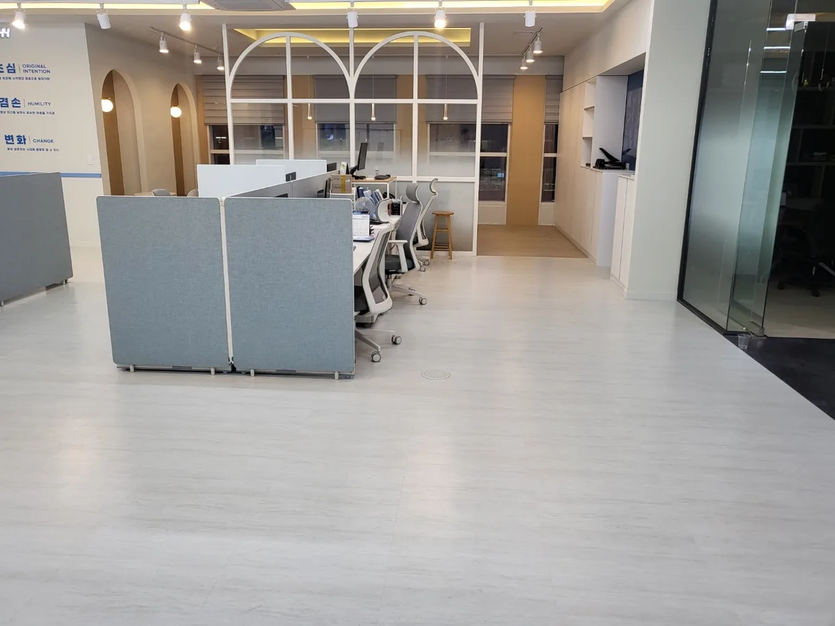 아산시 권곡동 사업장 복도·대기 동선 야간 위생청소 사례 - 행진크린